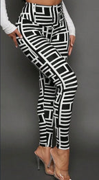 Women’s geometric print knitted activewear leggings by Plush Fashion Hub, featuring casual, stretchy, and comfortable design.