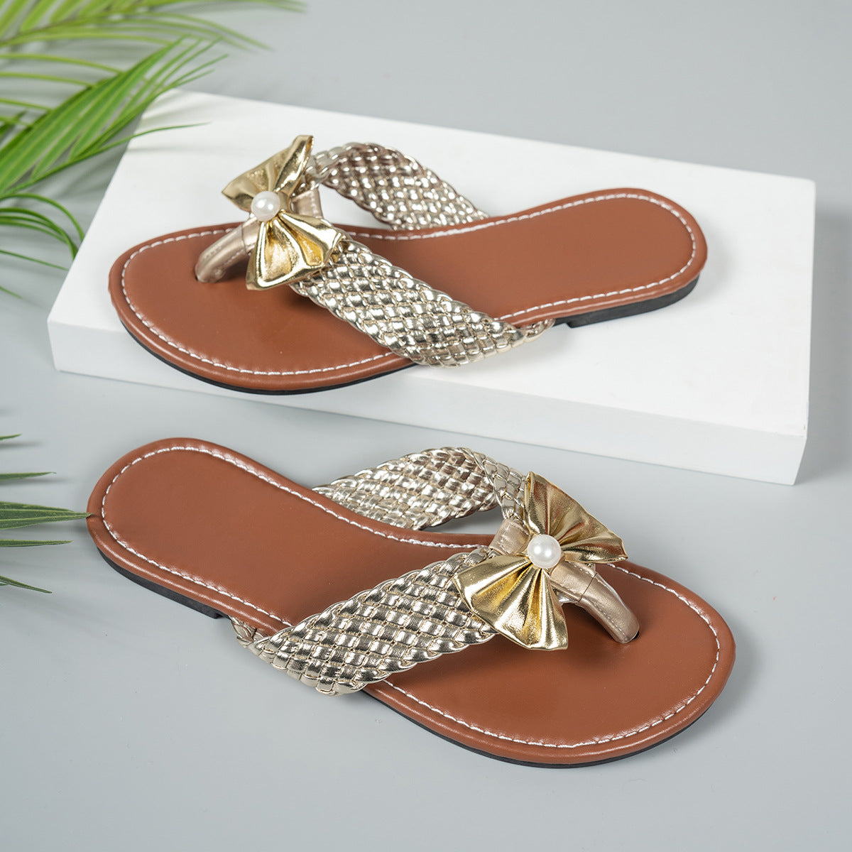 Shopimist toe post bow sandals with stylish straps and bow detail, perfect for casual summer wear.