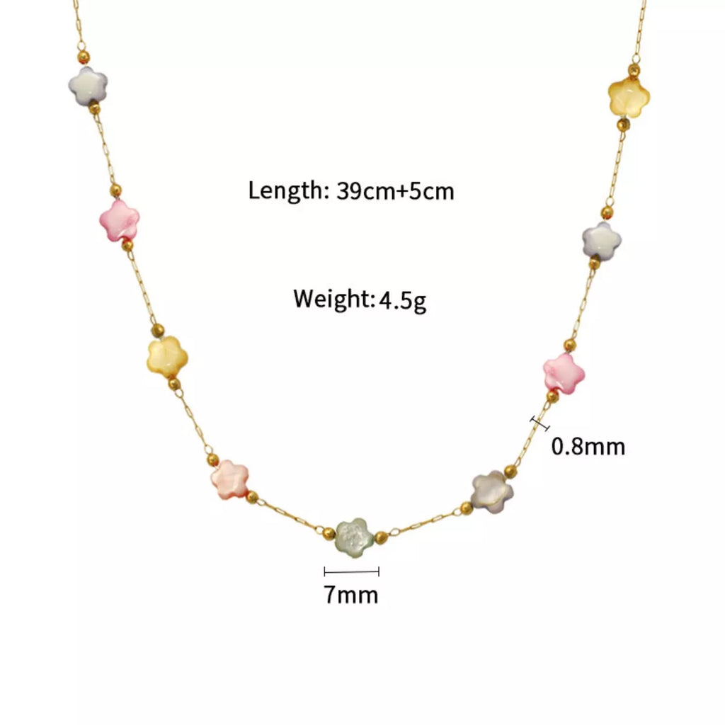 18K gold-plated star charm necklace with delicate chain, featuring a shiny star pendant, perfect for everyday wear.