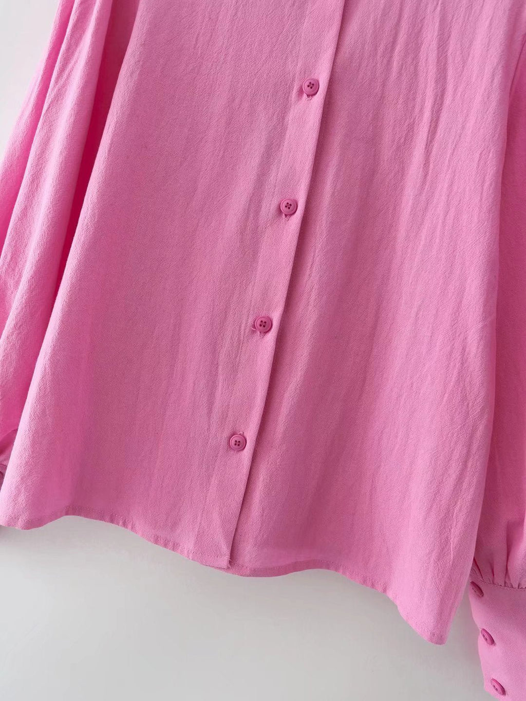 Bella Mia women's long-sleeved cotton shirt with polo collar, solid color, single-breasted design, lantern sleeves.