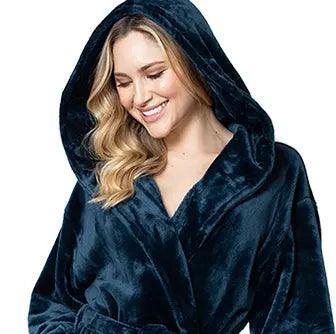 Women’s Plush Hooded Robe - Spa-Worthy Comfort at Home - Plush Fashion Hub