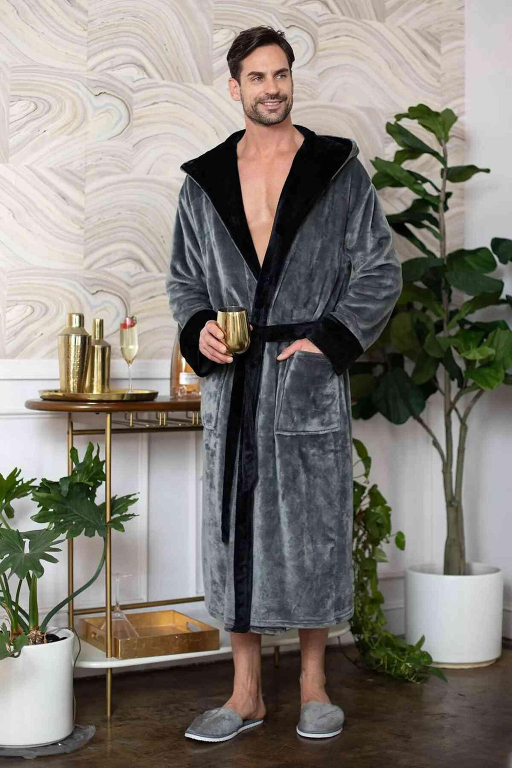 Men’s plush hooded robe from Plush Fashion Hub, showcasing ultra-soft fabric and comfortable fit for everyday relaxation.