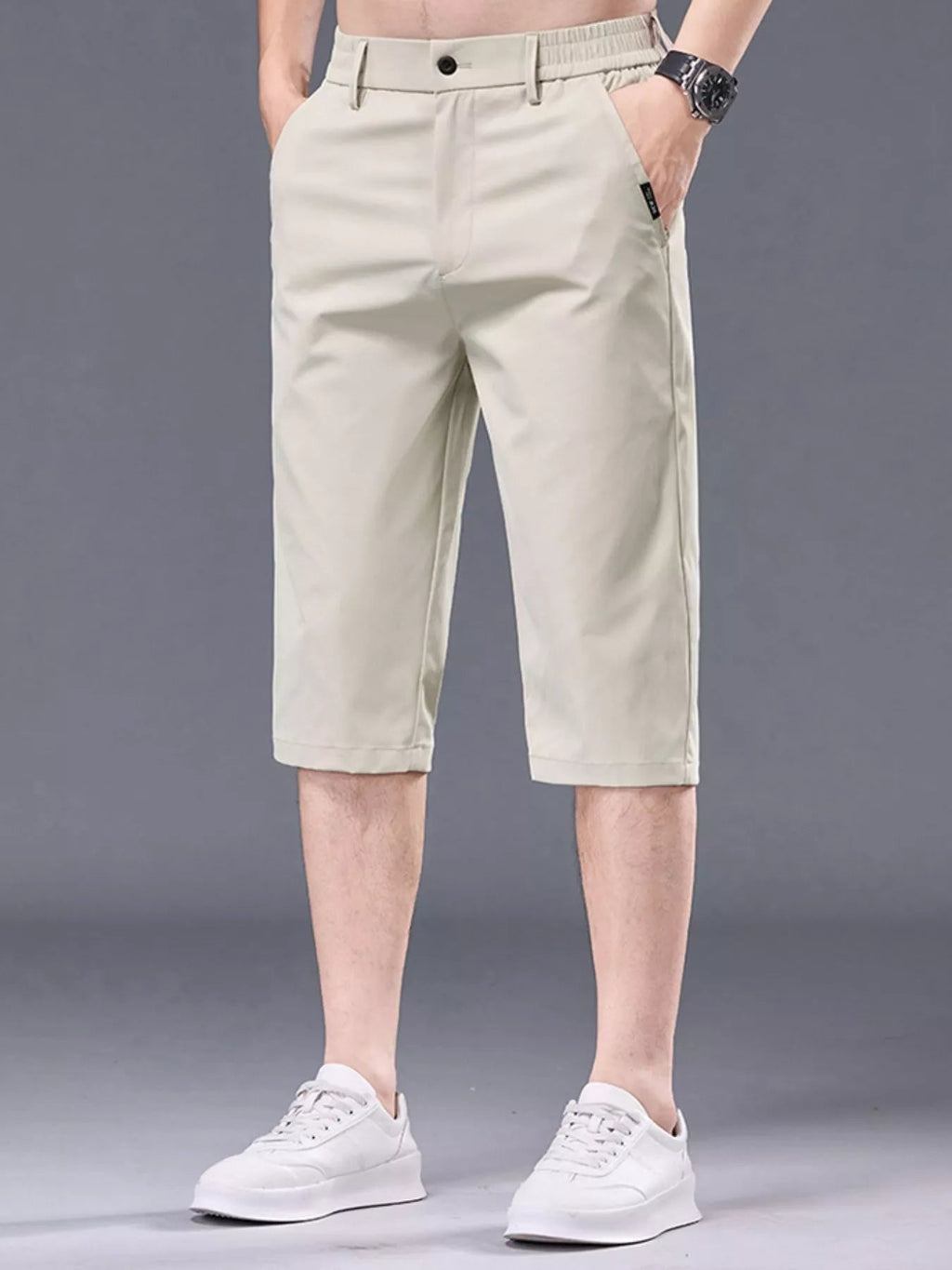Men's plus size casual stretch shorts with pockets, comfortable fit, in a relaxed style, perfect for everyday wear.