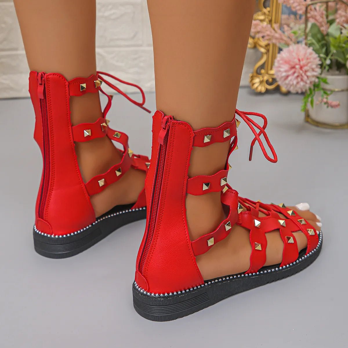 Women's chic lace-up open-toe flat sandals with comfortable design, perfect for summer footwear.