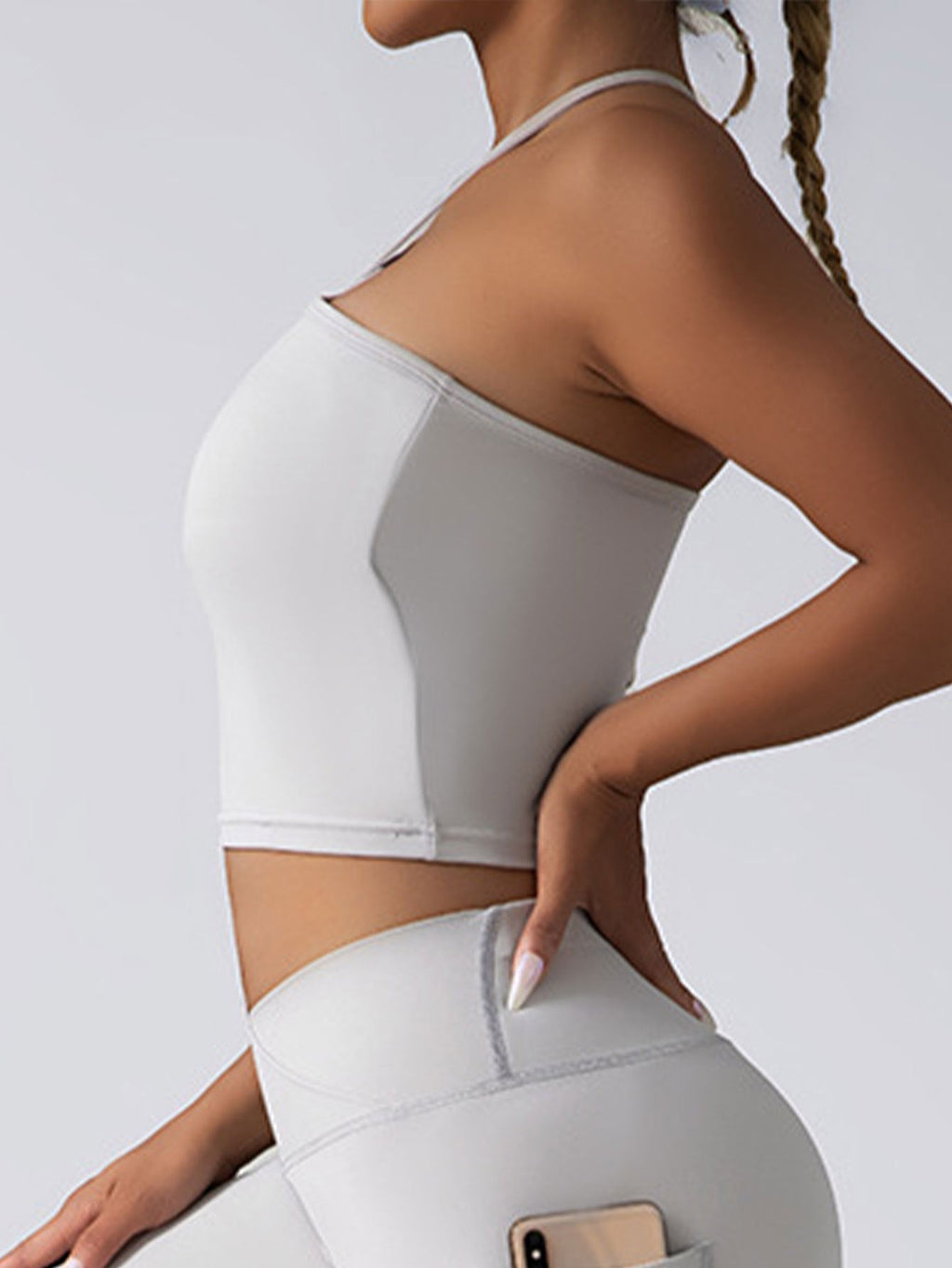 Seamless padded crop top push-up sports bra by Plush Fashion Hub, supportive gym tank for women with a fitted, athletic design.