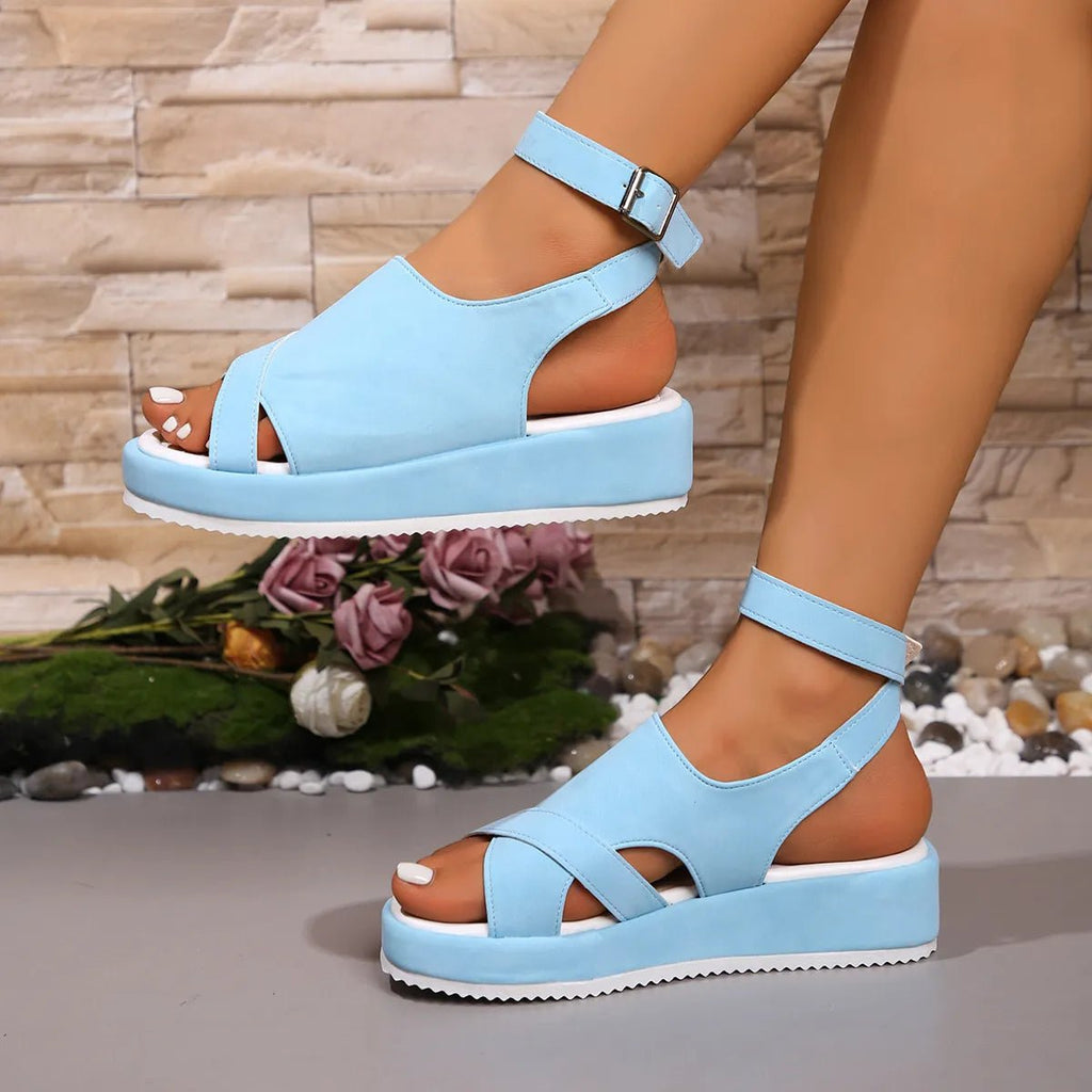 Women's platform ankle strap comfort sandals made of faux leather, casual shoes with a trendy design and supportive sole.