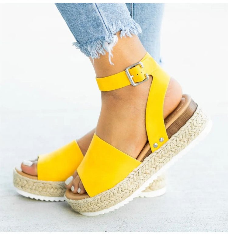 Plus size women's leopard print casual sandals with thick soles, round toes, and belt buckle detail by Plush Fashion Hub.