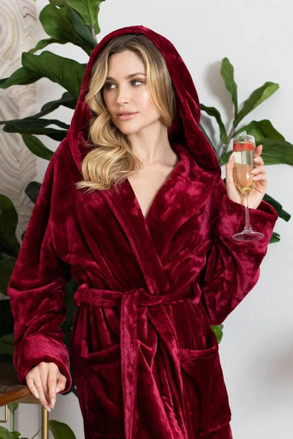 Women’s Plush Hooded Robe - Spa-Worthy Comfort at Home - Plush Fashion Hub