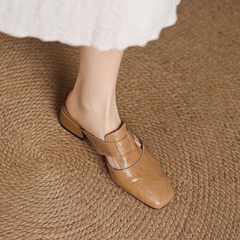 Retro closed-toe women's slippers with low heels, summer sandals from Plush Fashion Hub, perfect for casual warm-weather wear.