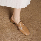 Retro closed-toe women's slippers with low heels, summer sandals from Plush Fashion Hub, perfect for casual warm-weather wear.