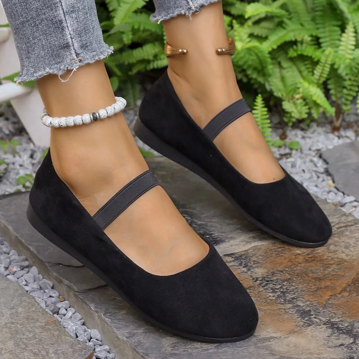 Women’s classic round toe slip-on flats by Plush Fashion Hub, comfortable casual shoes for everyday wear.