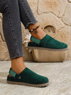 Women's round toe slip-on casual flats from Trendsi, made of comfortable faux leather, ideal for everyday wear.