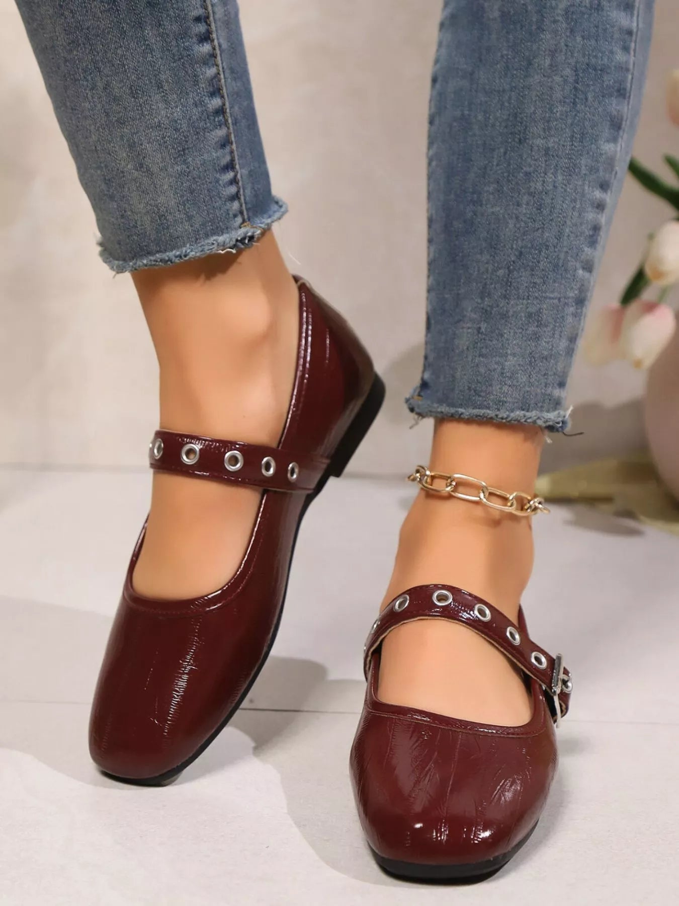 Classic round toe Mary Jane loafers in premium PU leather, stylish shoe with a comfortable fit and timeless design.
