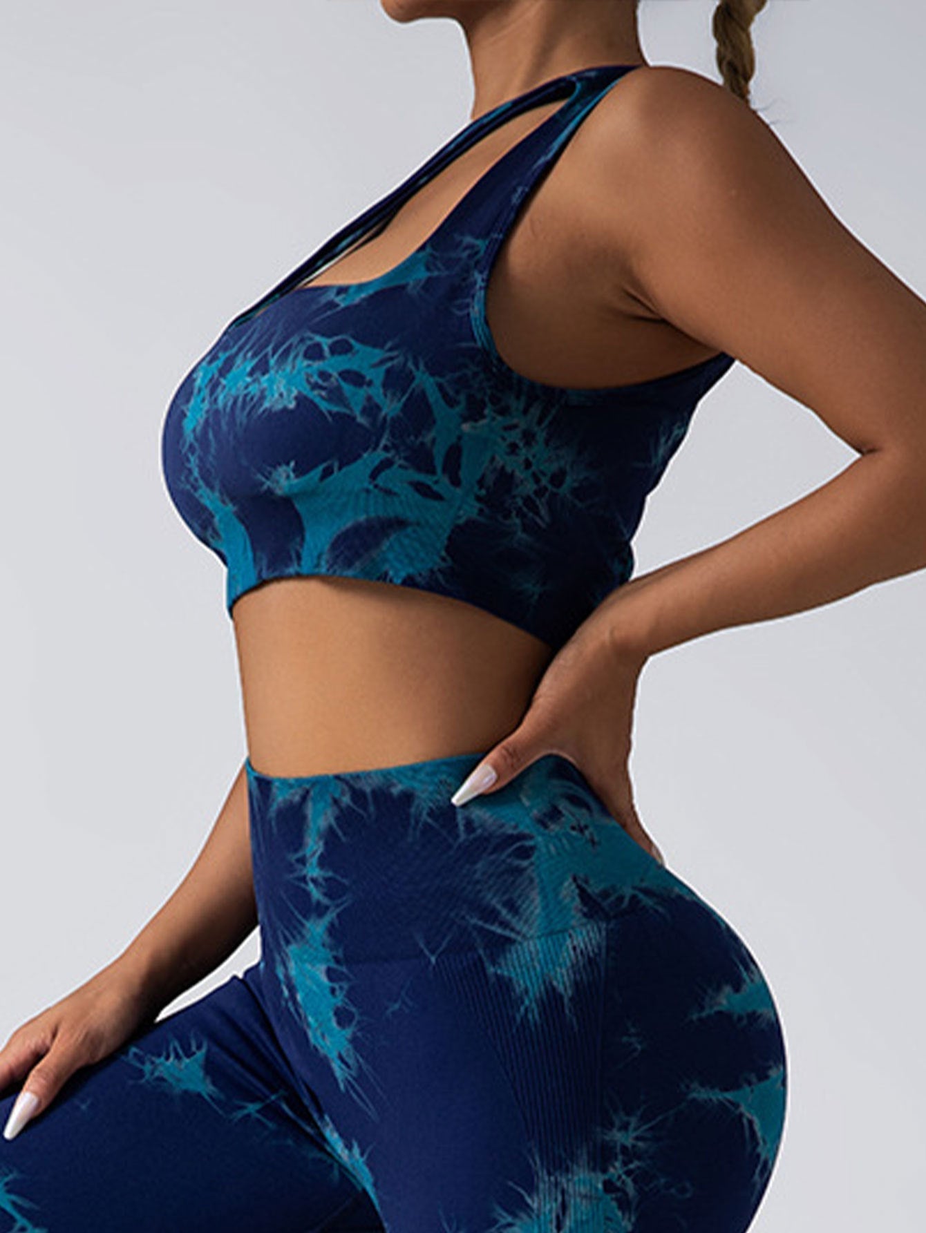 Seamless one-shoulder bra and high-waisted scrunch leggings set from Plush Fashion Hub, ideal for activewear and yoga workouts.