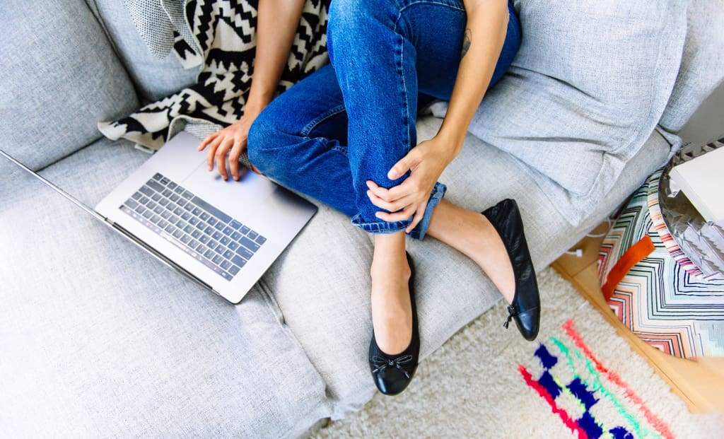 Black flats shoes by Plush Fashion Hub with sleek design and comfortable fit, perfect for casual or professional wear.