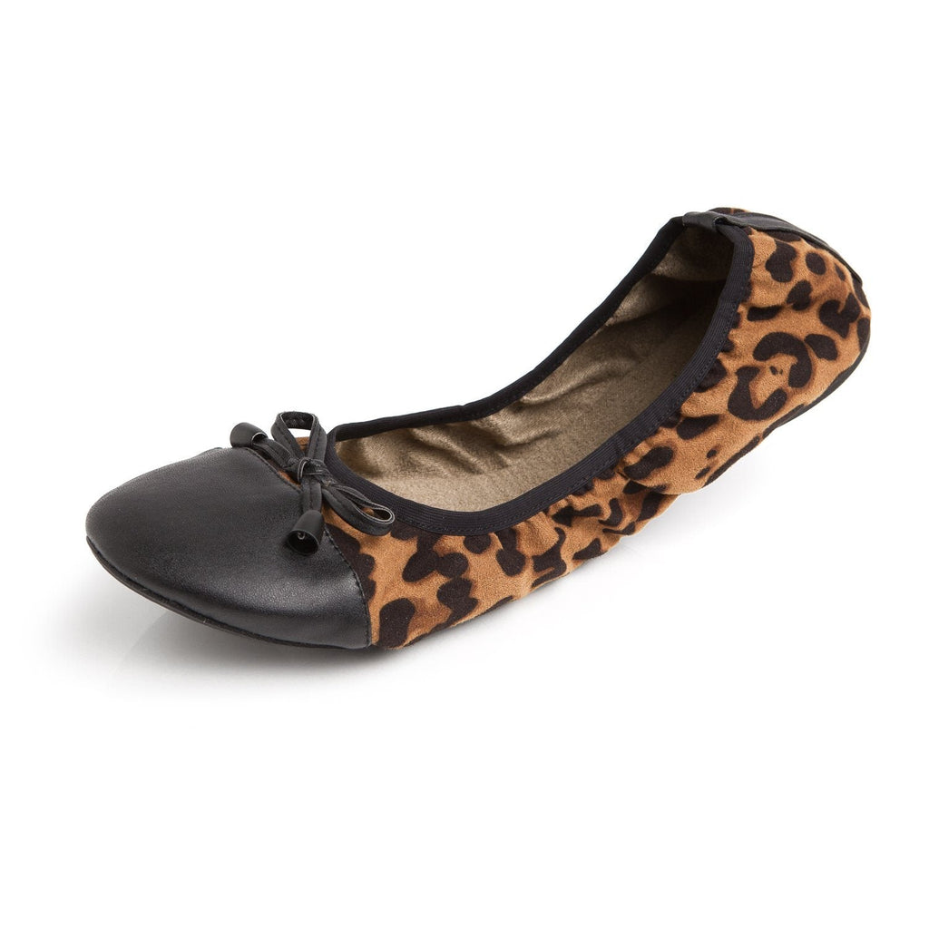 Plush Fashion Hub premium leopard flats shoes with pointed toes and animal print design, perfect for stylish casual wear.