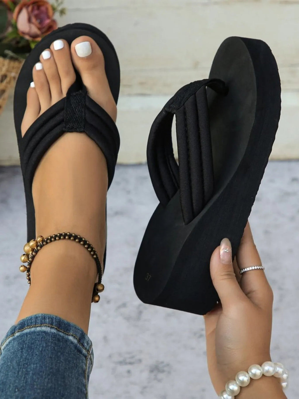 Women's comfortable PU leather platform toe post sandals with chunky sole and stylish design, ideal for casual summer wear.
