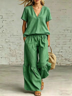 Plush Fashion Hub v-neck loose short-sleeve top and pants set in 7 colors, casualwear for women, available in sizes S to 5XL.
