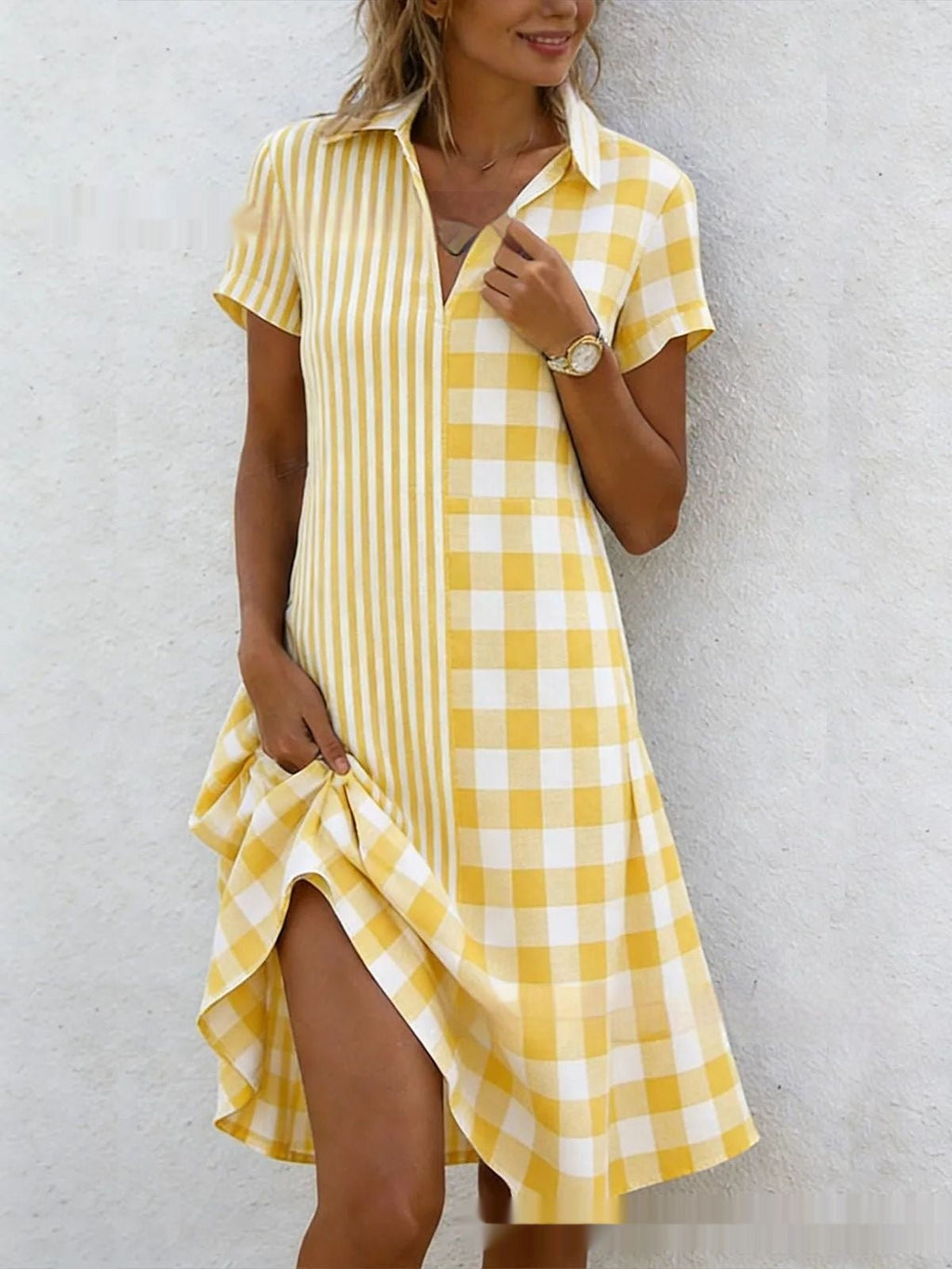 Women's bohemian 3D printed V-neck short-sleeve maxi dress from Plush Fashion Hub, casualwear with a flowing silhouette and vibrant print.