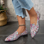Women’s pointed-toe flat shoes by Plush Fashion Hub, casual thin sole flats perfect for everyday wear, in a sleek and stylish design.