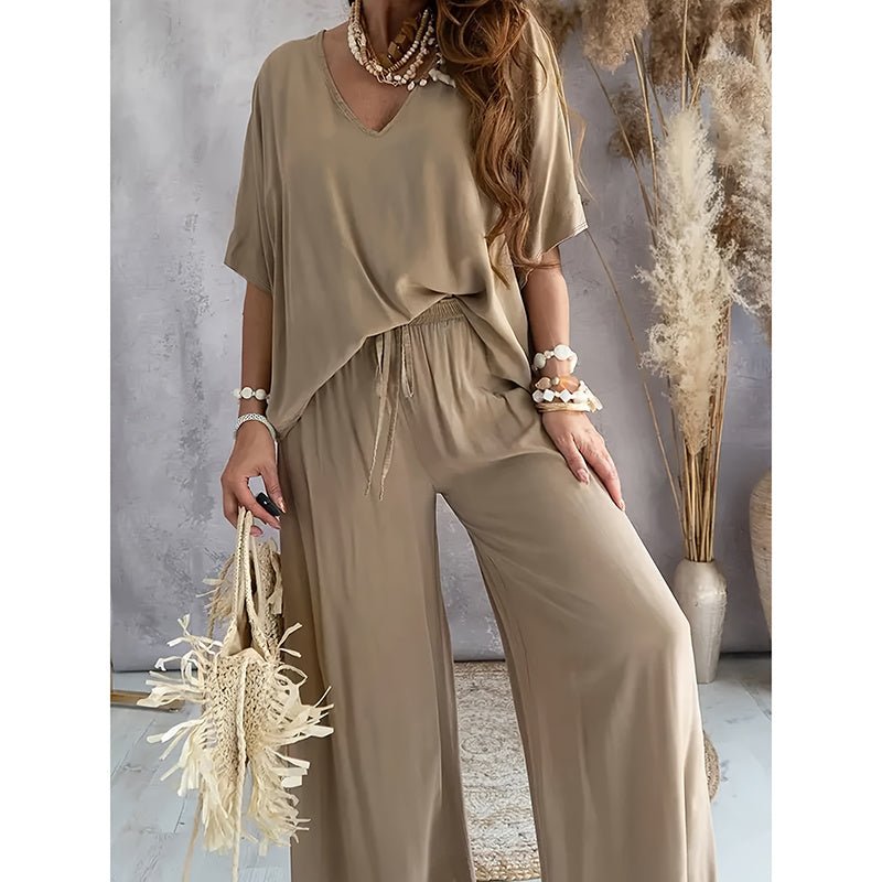 Women’s lounge set with wide-leg pants by Plush Fashion Hub, featuring comfortable casualwear in soft fabric.