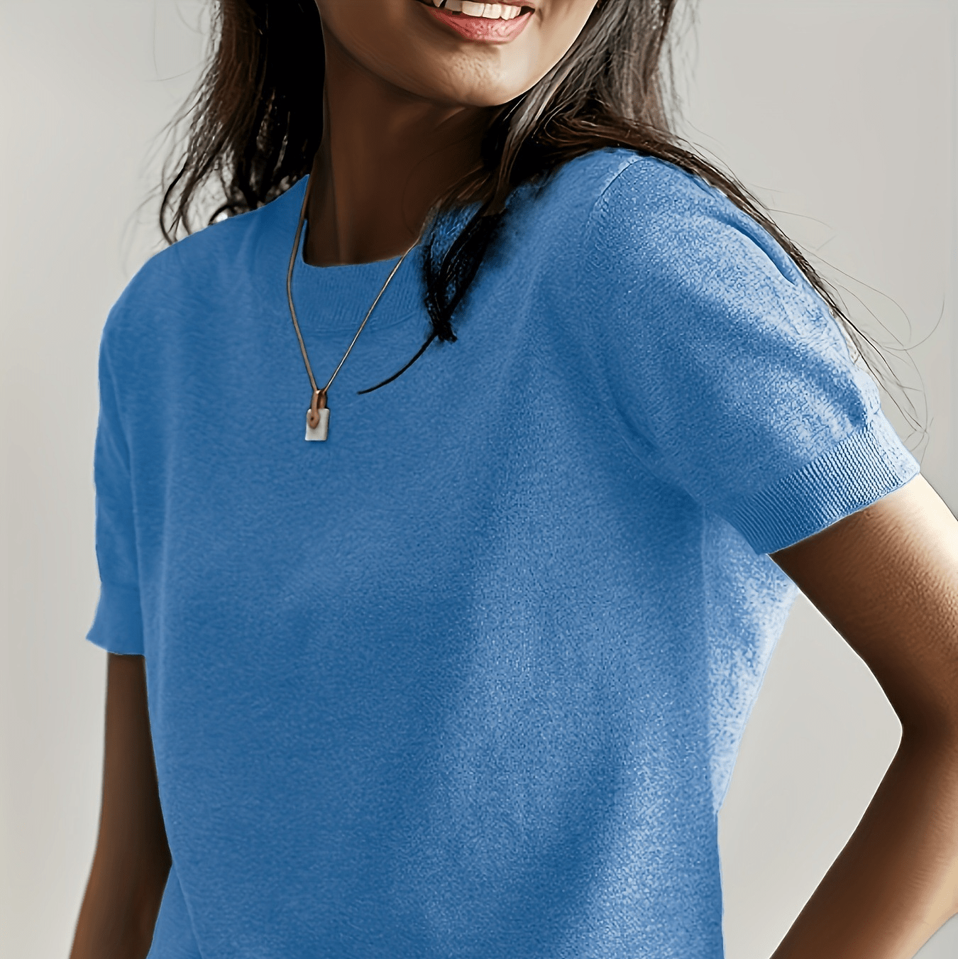 Women’s soft stretch minimalist T-shirt by Plush Fashion Hub, slim fit casualwear top, comfortable everyday style.