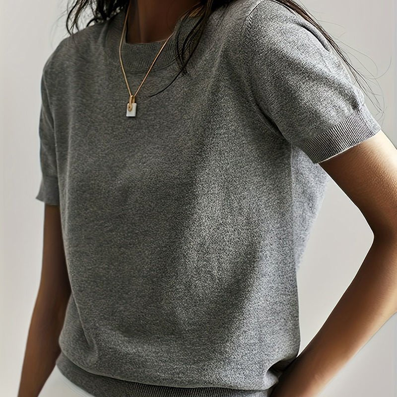 Women’s soft stretch minimalist T-shirt by Plush Fashion Hub featuring a slim fit casualwear top, ideal for everyday wear.