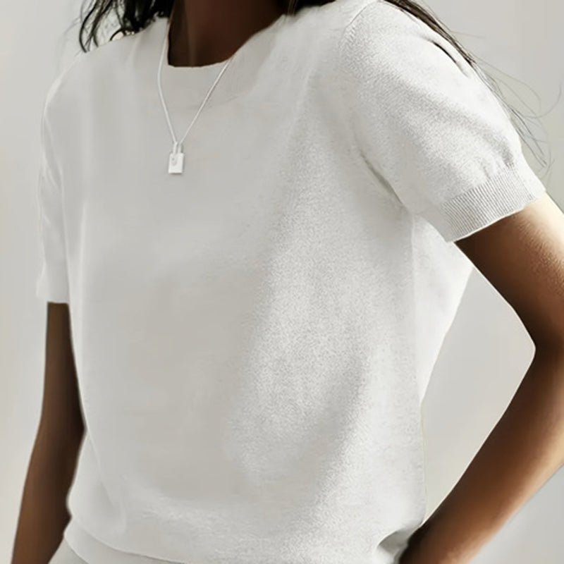 Women's soft stretch minimalist T-shirt from Plush Fashion Hub, slim fit casual top with a comfortable, everyday style.