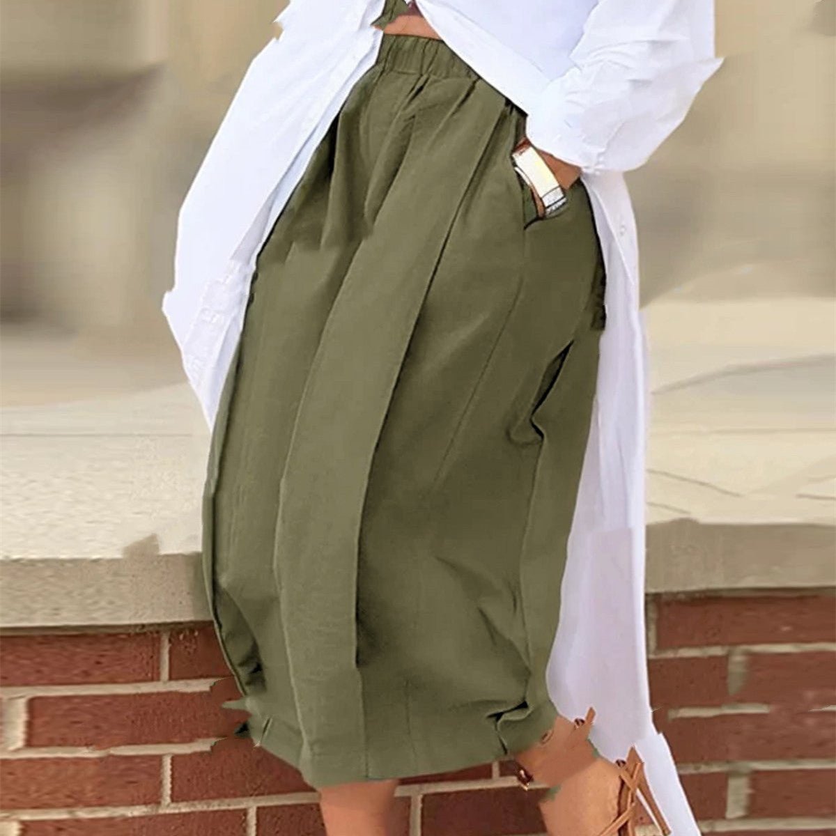 Women's solid color cotton wide-leg cropped pants, casualwear from Plush Fashion Hub, shown in a relaxed fit and comfortable fabric.