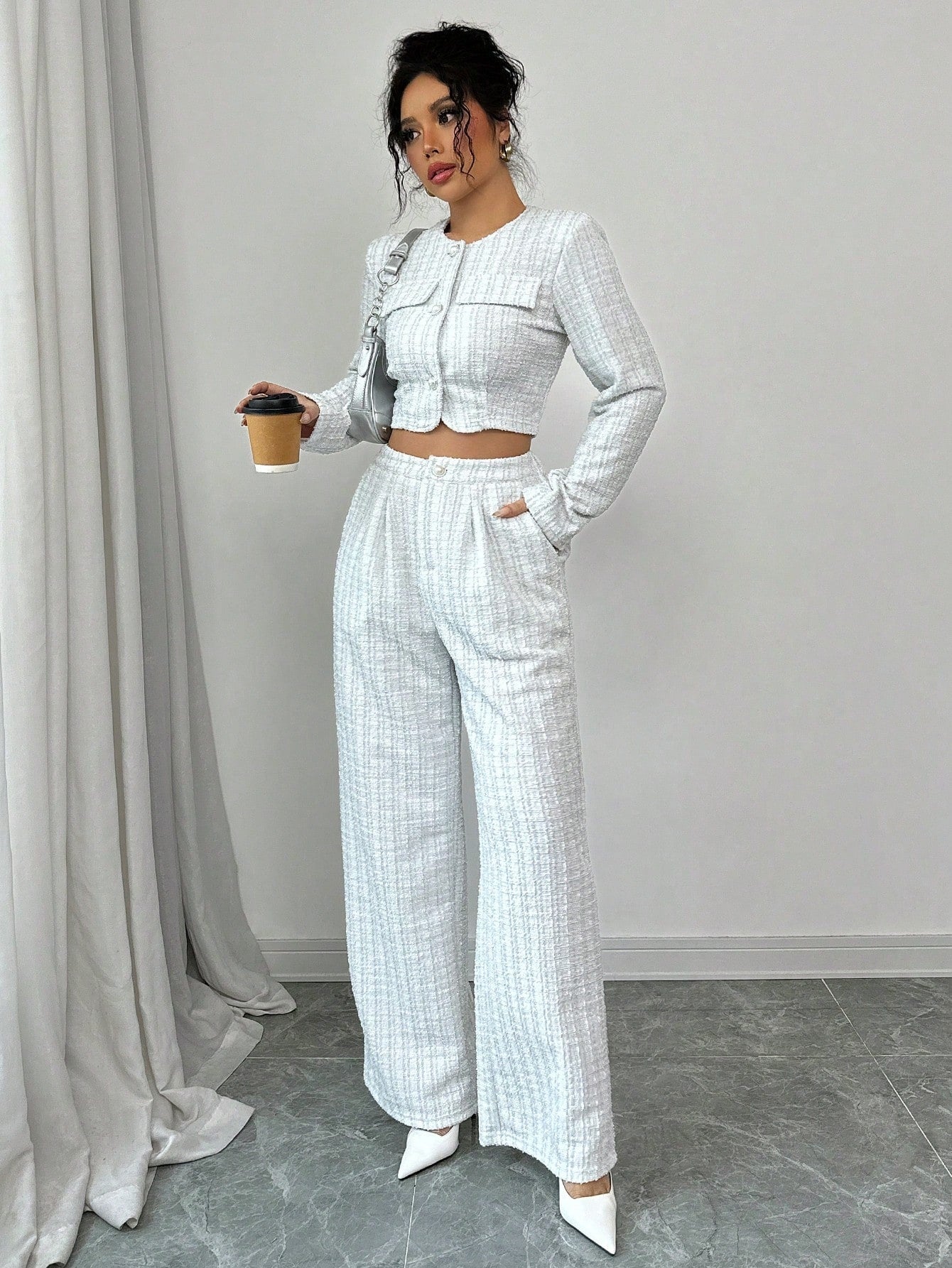 Women’s tweed pearl-button jacket and pants set by Plush Fashion Hub, casualwear with stylish tweed fabric and elegant pearl buttons.