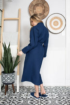 Women’s lightweight waffle robe from Plush Fashion Hub, quick-dry spa-style robe with comfortable, textured fabric.