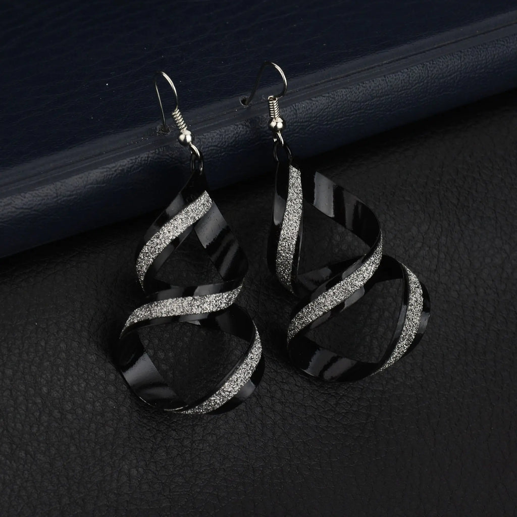 Trendy Attic Store01 fashionable earrings and ear studs featuring stylish, modern jewelry for everyday wear.